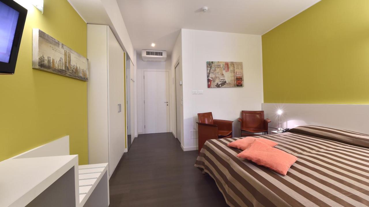 Hotel Meuble Nazionale لينانو سابيادورو المظهر الخارجي الصورة