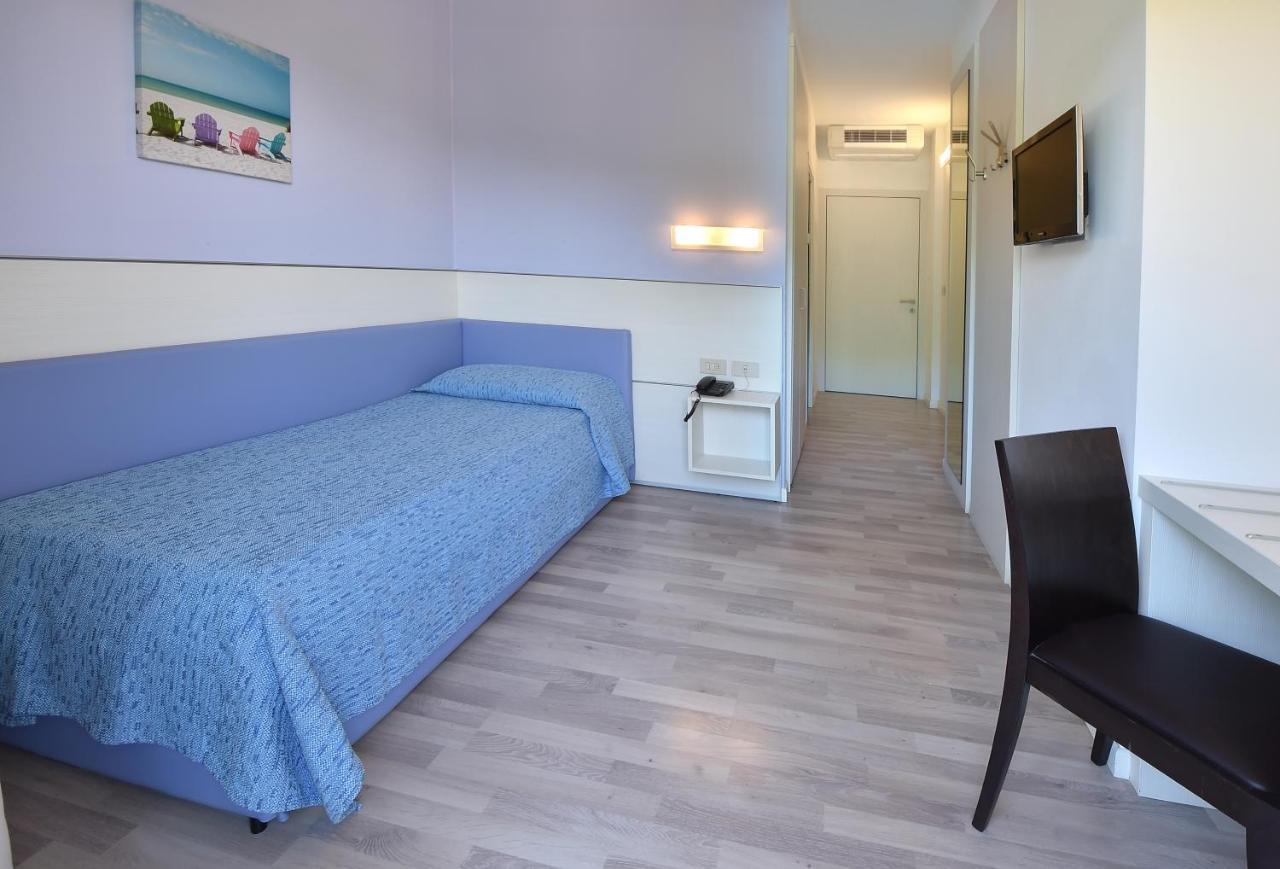 Hotel Meuble Nazionale لينانو سابيادورو المظهر الخارجي الصورة