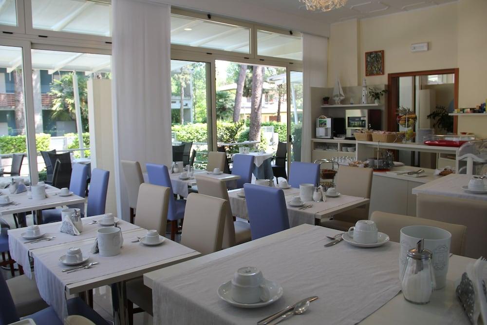 Hotel Meuble Nazionale لينانو سابيادورو المظهر الخارجي الصورة