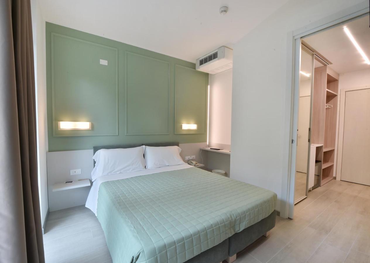Hotel Meuble Nazionale لينانو سابيادورو المظهر الخارجي الصورة